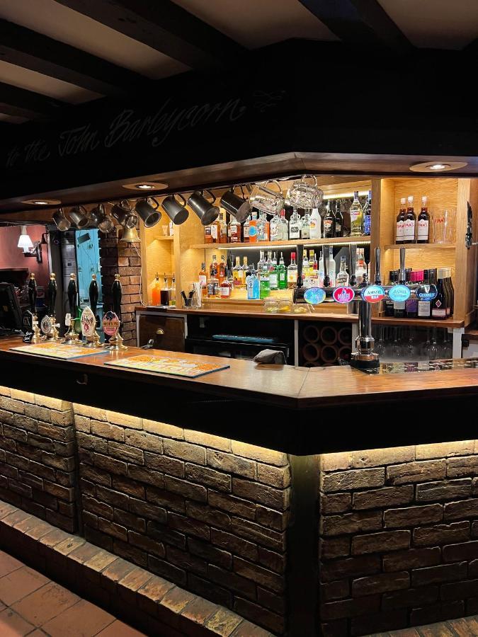 Hotel John Barleycorn Duxford Exterior foto